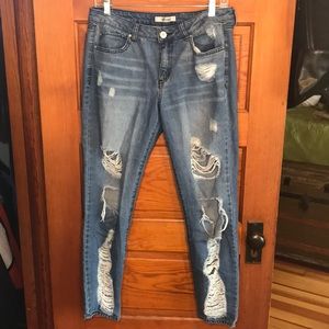 Distressed Refuge Jeans